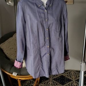 Button down classic fit top